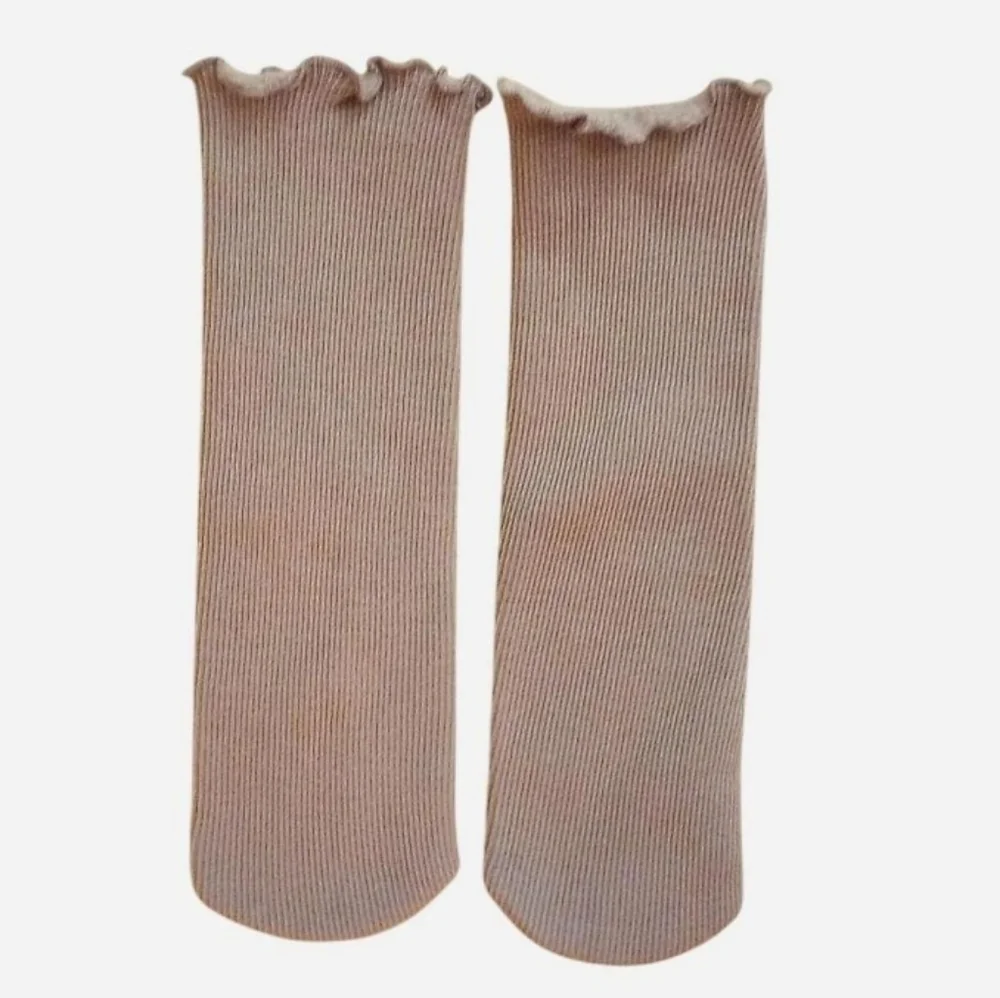 Deep Brown Socks Tan Fleece Lined Ruffled Crew Rib Knit Mid-calf Socks